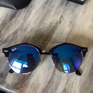 Blue mirrored Ray Bans. Only worn a few times.